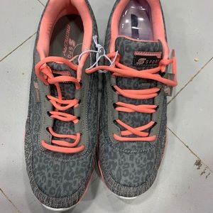 Sckecher’s women’s shoes 9.5